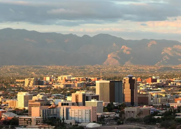 Charm, Near 4th Ave, Walk To U Of A, 1 Bedroom 1 Ba * Tucson